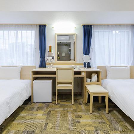 Toyoko Inn Tokyo Ikebukuro Kita Guchi No 2 Exterior photo