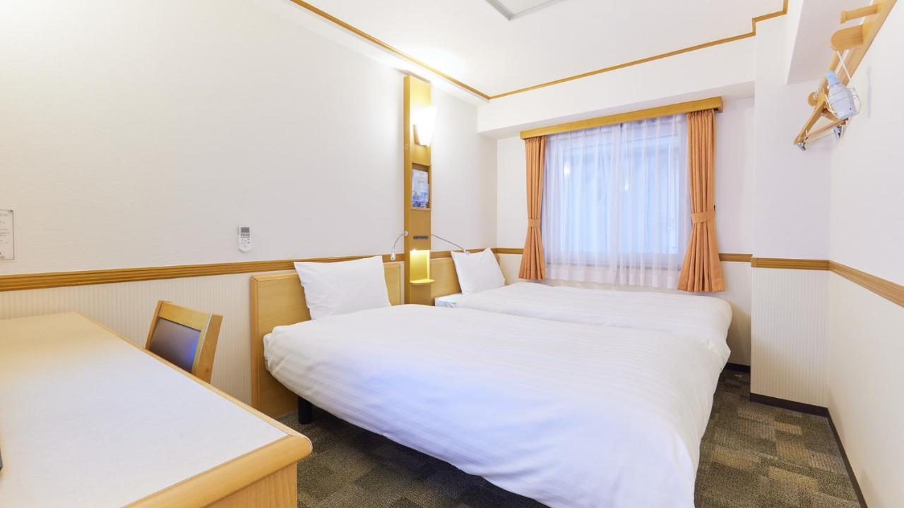 Toyoko Inn Tokyo Ikebukuro Kita Guchi No 2 Exterior photo