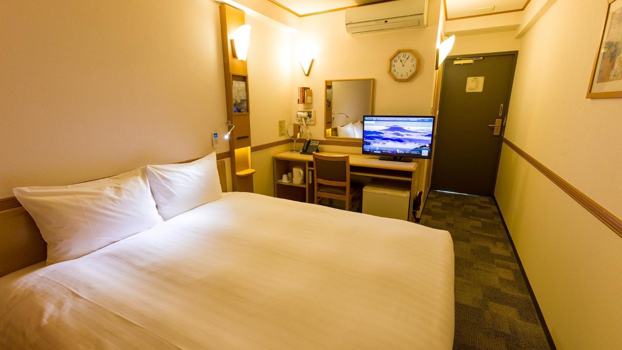 Toyoko Inn Tokyo Ikebukuro Kita Guchi No 2 Room photo