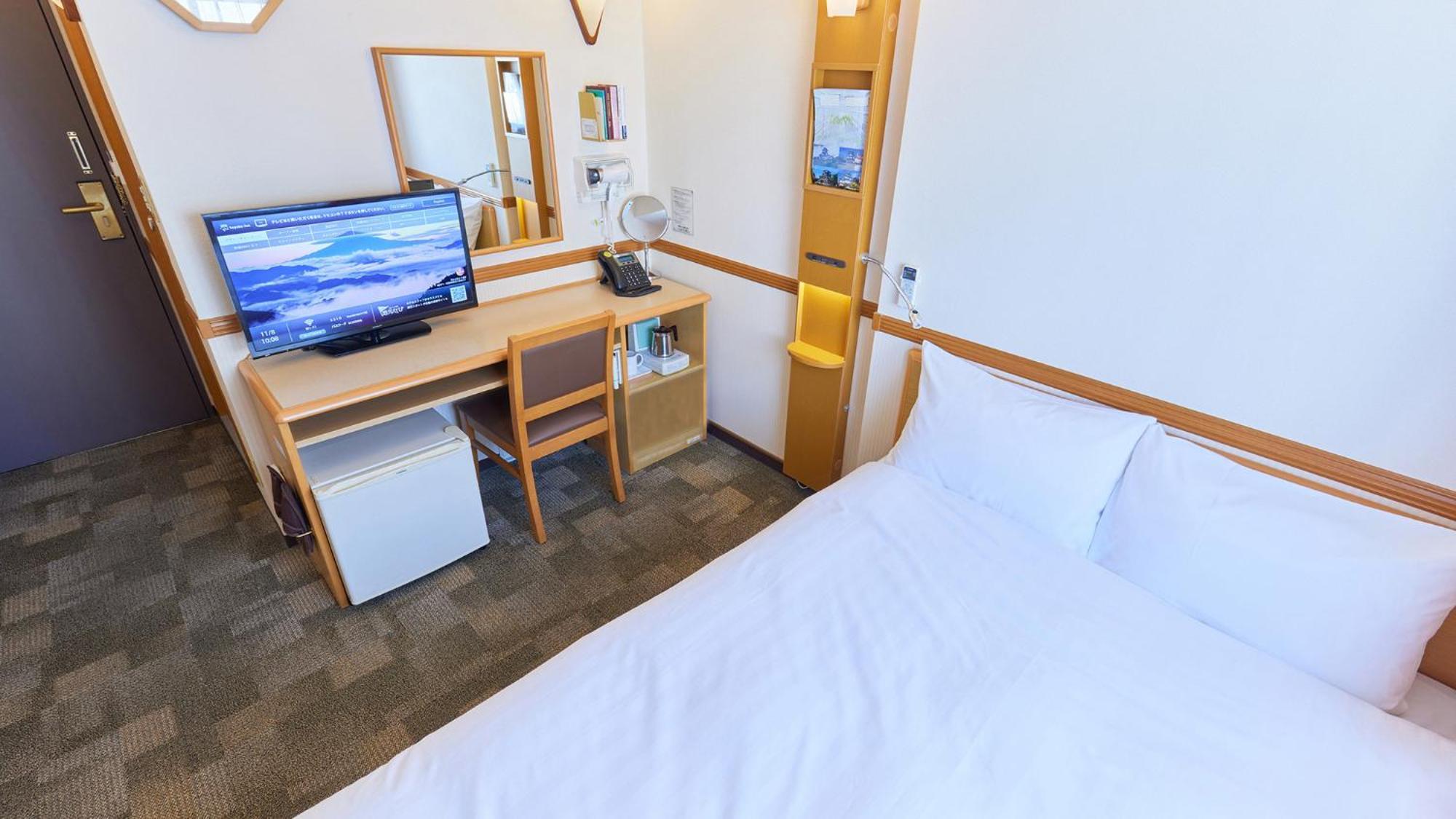 Toyoko Inn Tokyo Ikebukuro Kita Guchi No 2 Room photo